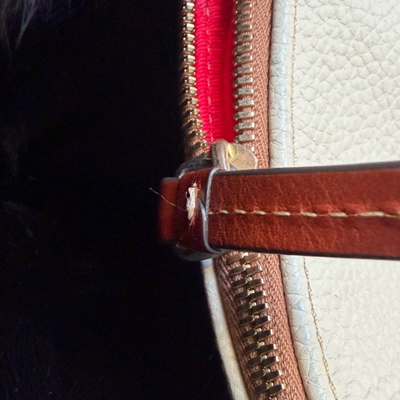 Dooney & Bourke Cream and Brown Satchel classic style - Picture 11 of 16